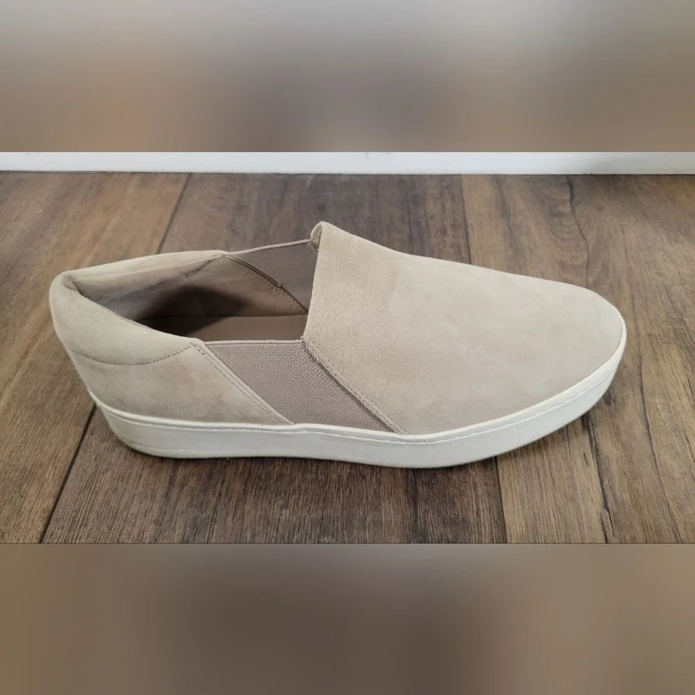 Vince Warren suede slip-on platform sneaker in a light taupe or beige color - Picture 2 of 7